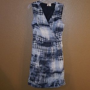 🚨Sleeveless V-neck Dress